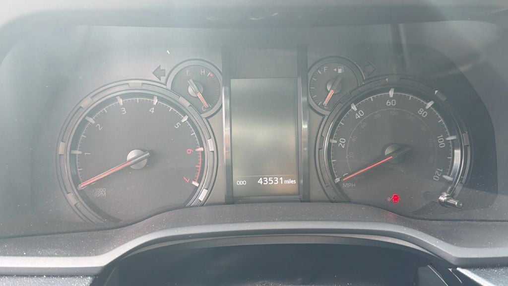 2024 Toyota 4Runner SR5