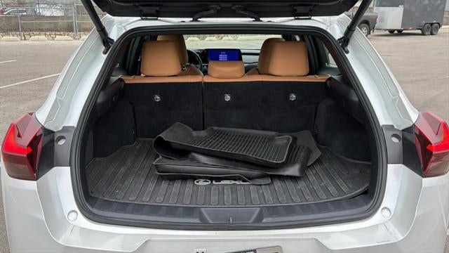 2024 Lexus UX 250h Premium