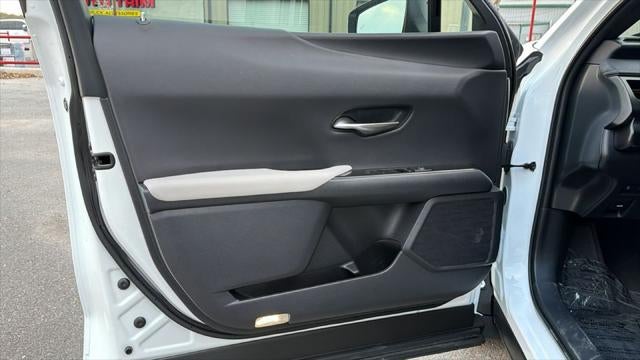 2025 Lexus UX 300h F SPORT Design