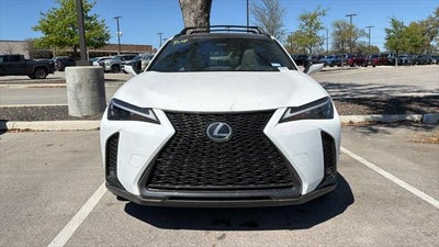 2025 Lexus UX 300h F SPORT Design