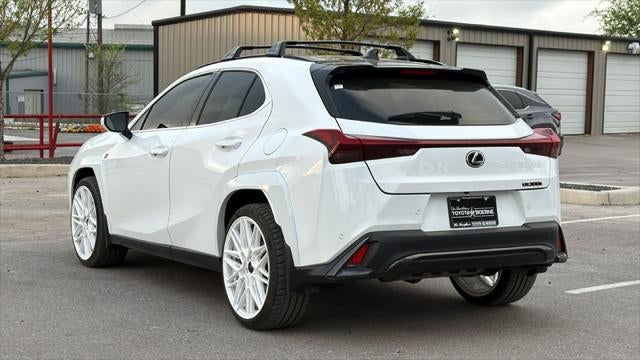 2025 Lexus UX 300h F SPORT Design