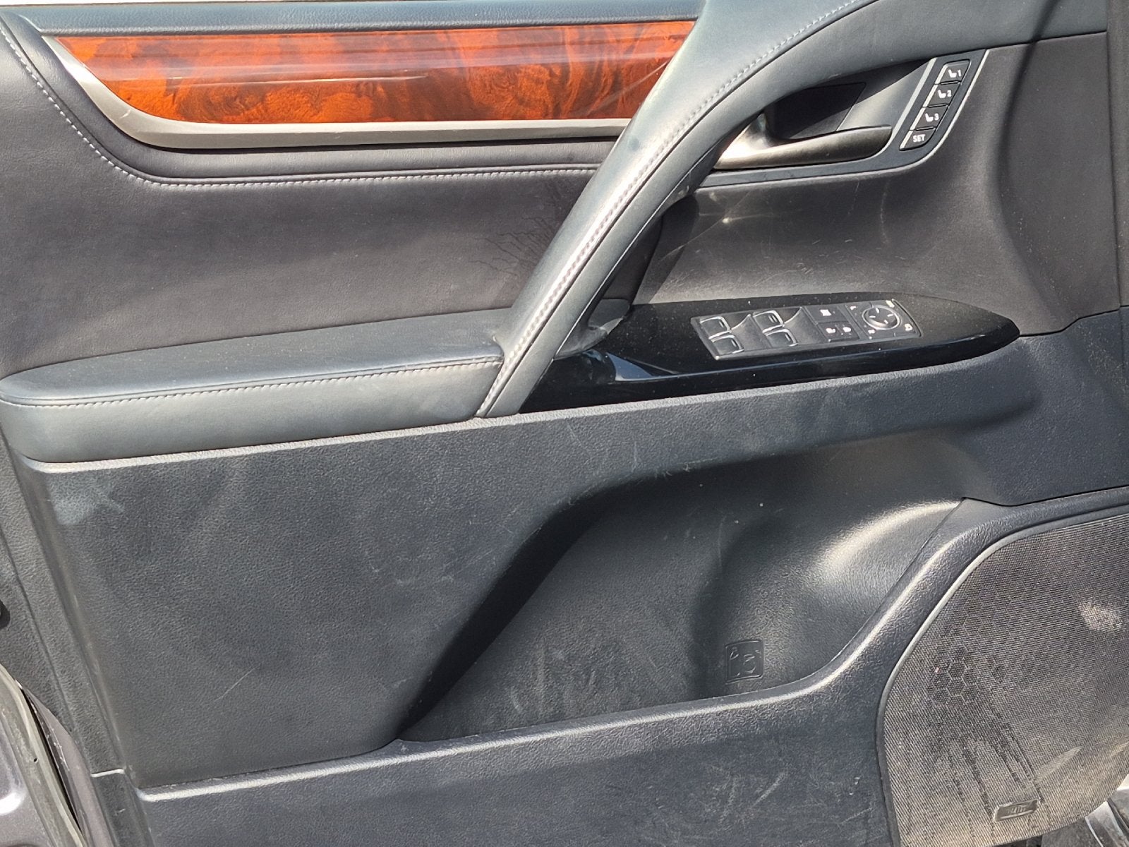 2016 Lexus LX 570 570