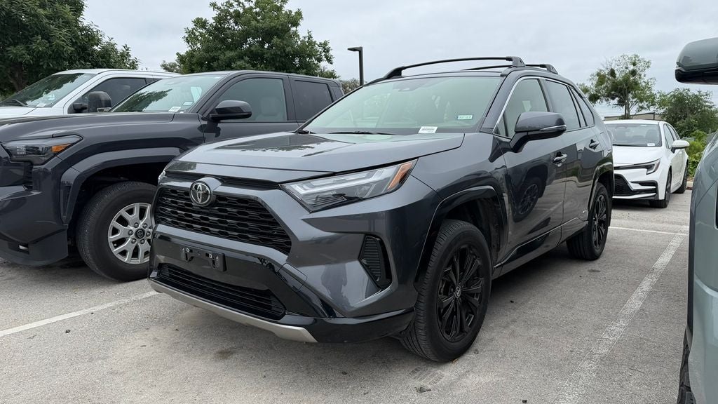 2025 Toyota RAV4 Hybrid SE