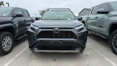 2025 Toyota RAV4 Hybrid SE