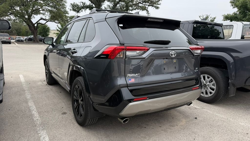 2025 Toyota RAV4 Hybrid SE