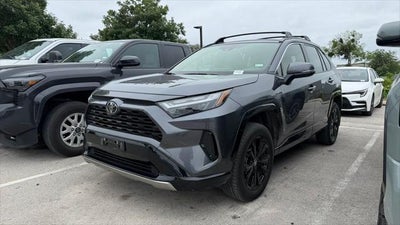2025 Toyota RAV4 Hybrid SE
