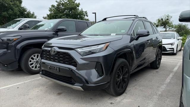 2025 Toyota RAV4 Hybrid SE