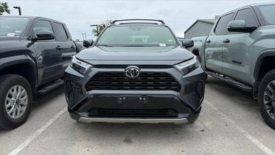 2025 Toyota RAV4 Hybrid SE