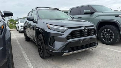 2025 Toyota RAV4 Hybrid SE