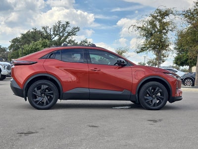 2026 Toyota C-HR SE