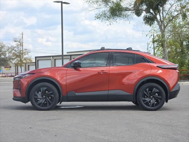 2026 Toyota C-HR SE