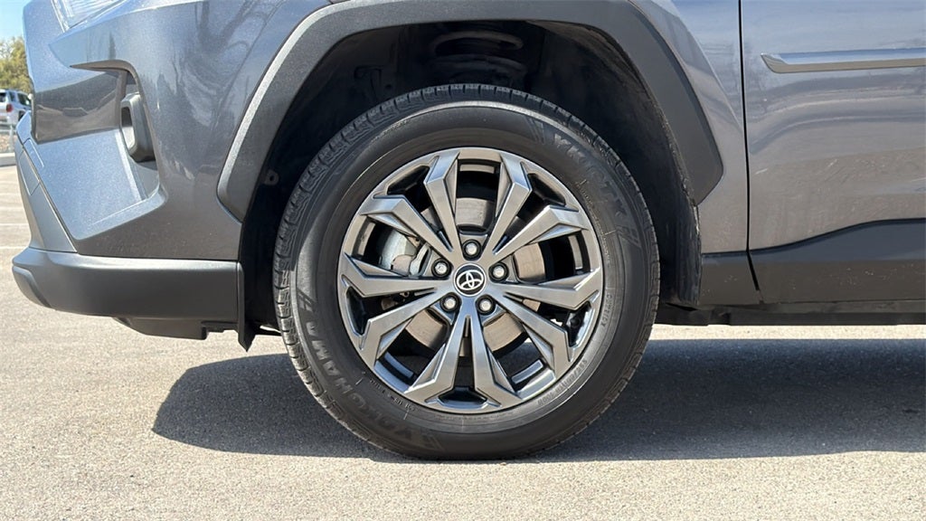 2022 Toyota RAV4 Hybrid XLE Premium