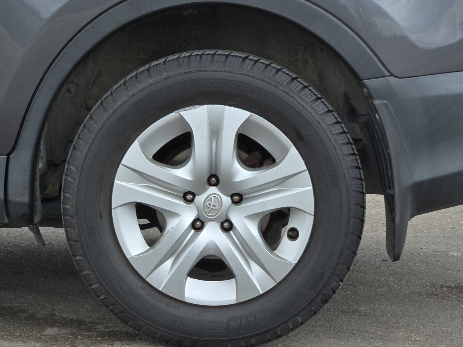 2013 Toyota RAV4 LE
