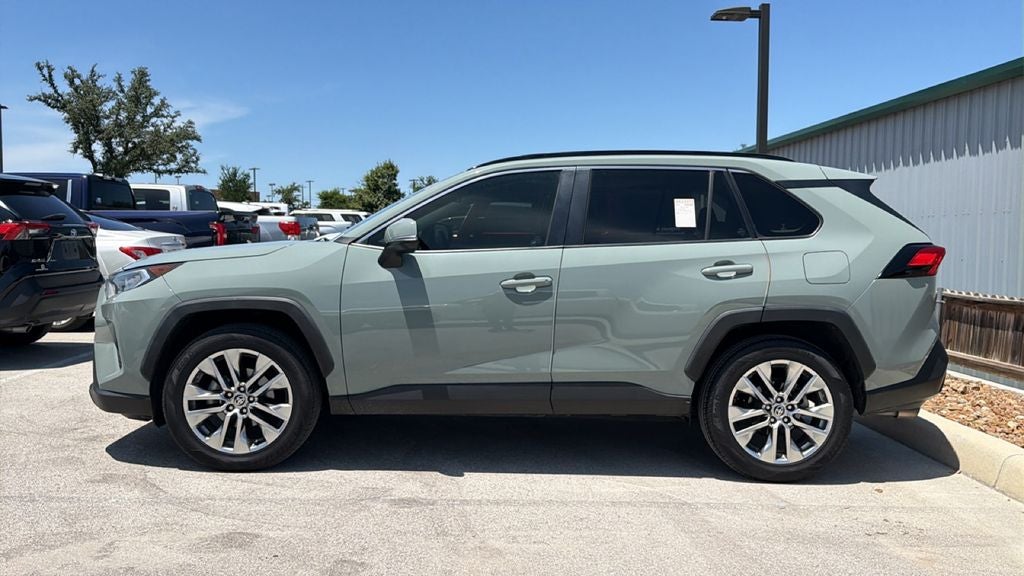 2021 Toyota RAV4 XLE Premium
