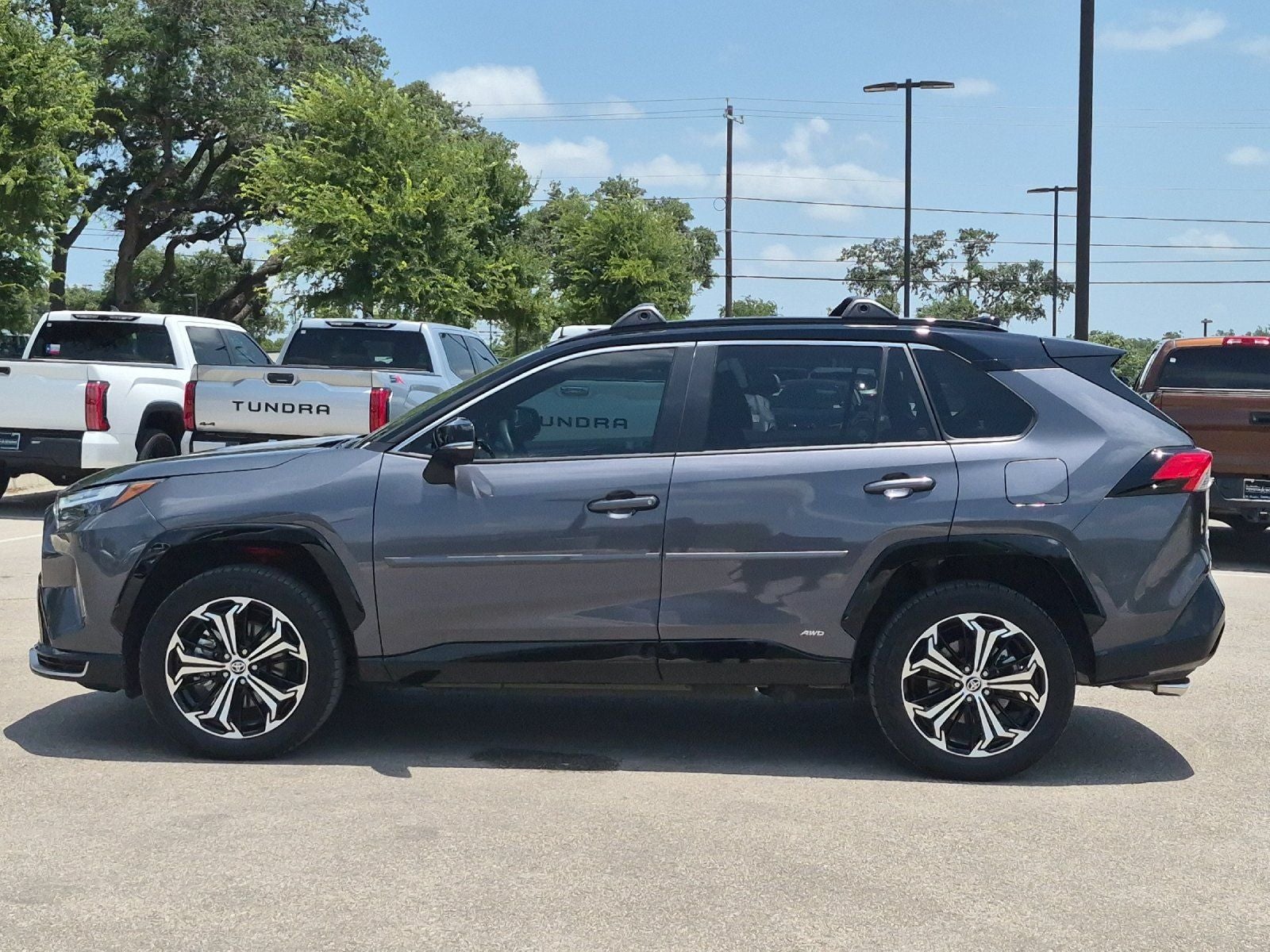 2025 Toyota RAV4 XSE