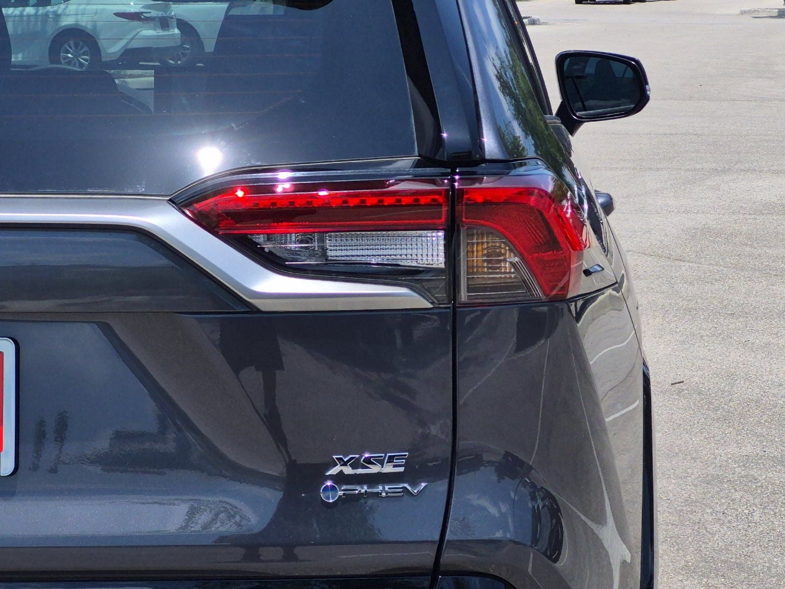 2025 Toyota RAV4 XSE