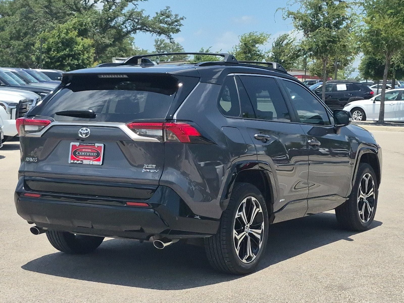2025 Toyota RAV4 XSE