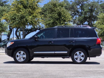 2015 Toyota Land Cruiser Base