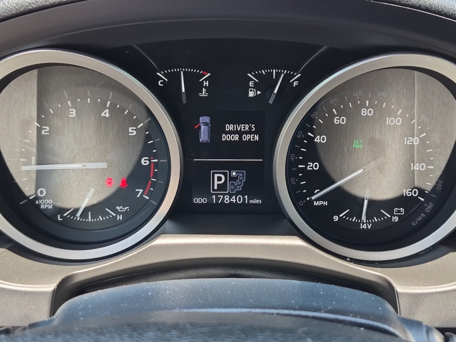 2015 Toyota Land Cruiser Base