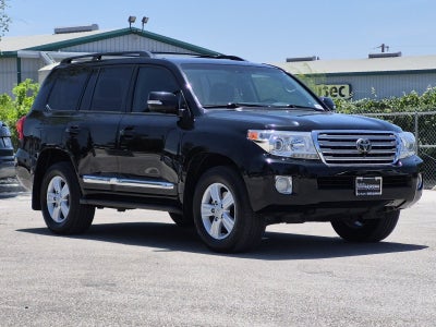 2015 Toyota Land Cruiser Base