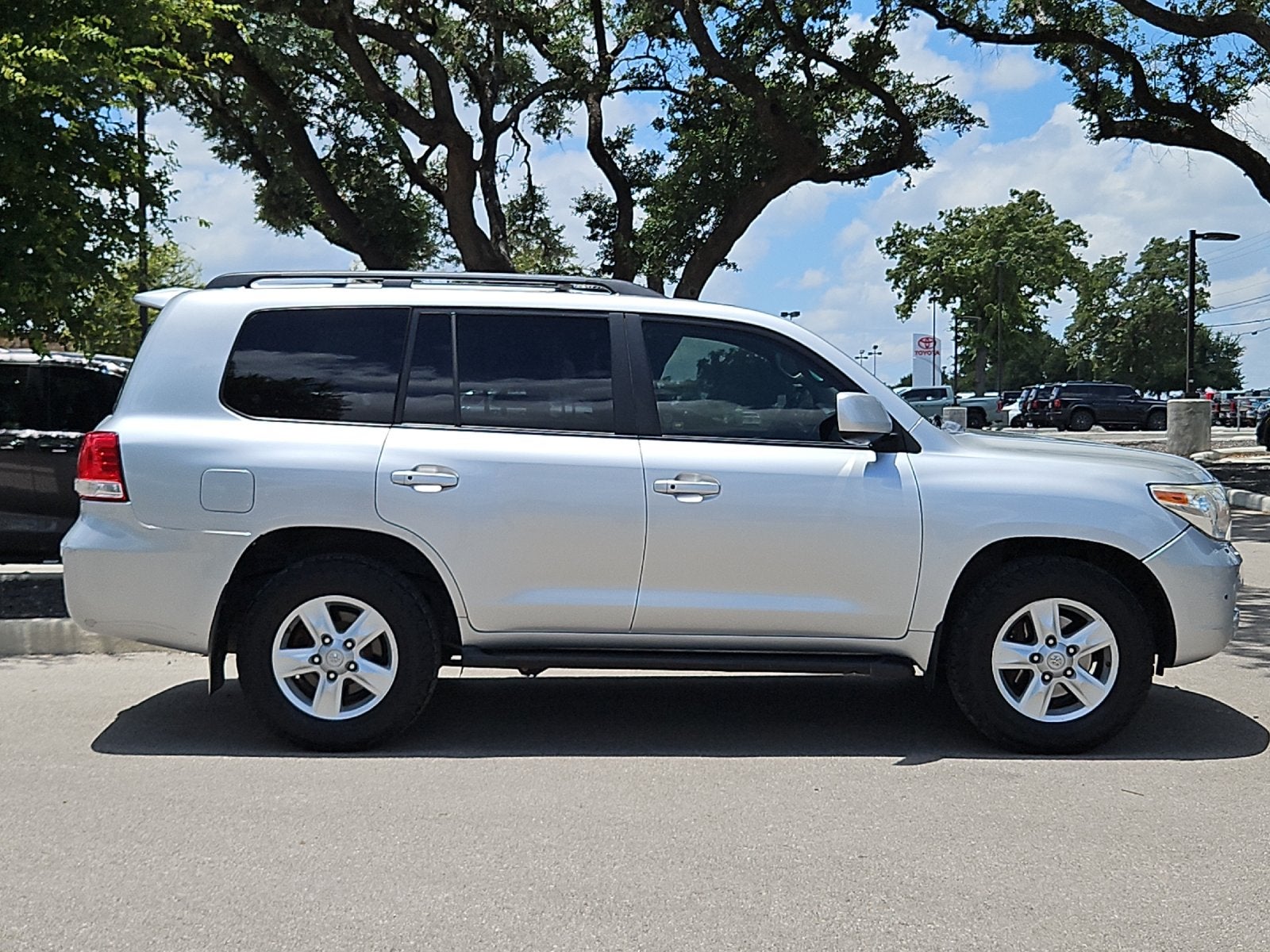 2011 Toyota Land Cruiser Base