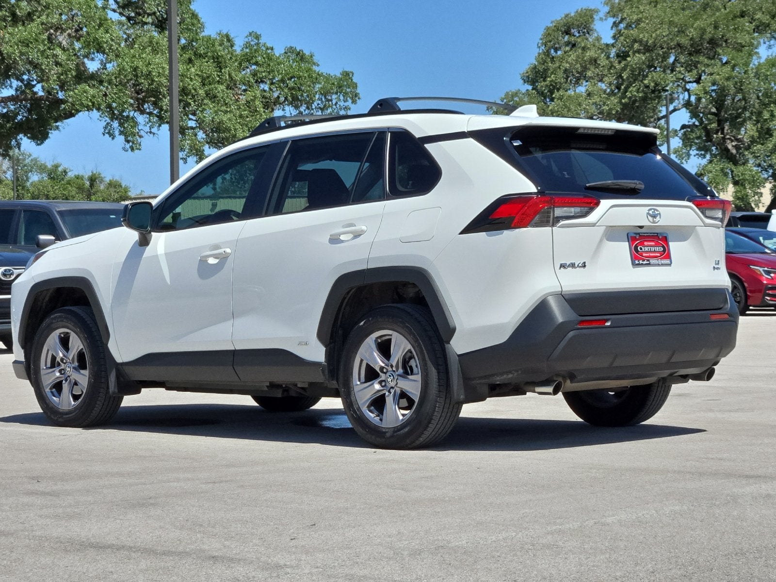 2025 Toyota RAV4 LE