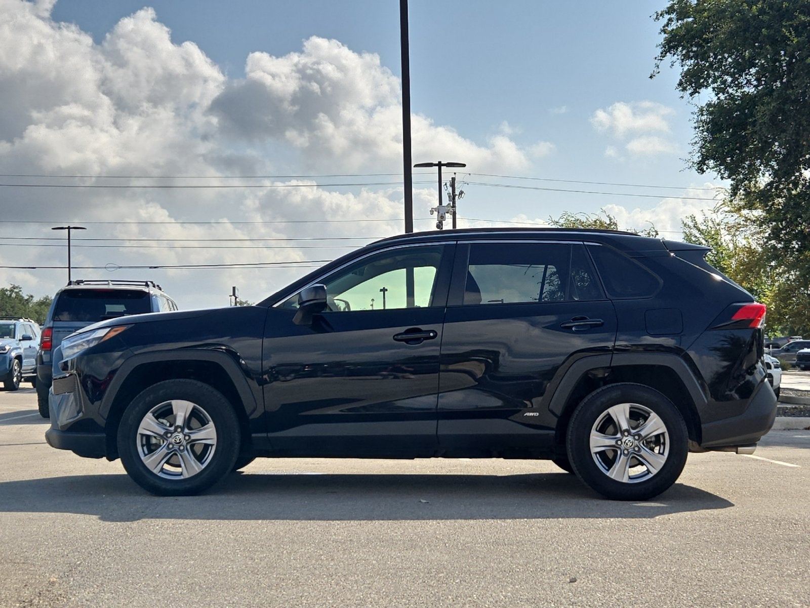 2025 Toyota RAV4 LE