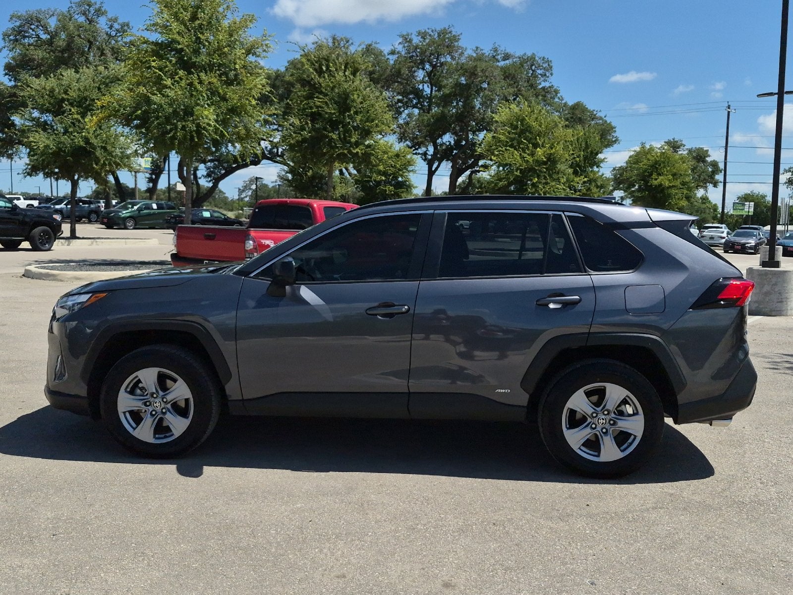 2025 Toyota RAV4 LE