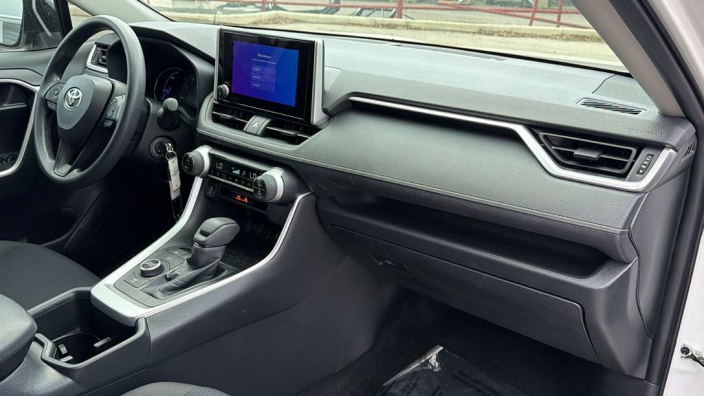 2025 Toyota RAV4 Hybrid LE