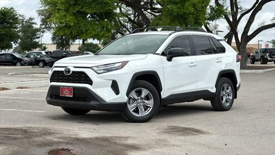 2025 Toyota RAV4 Hybrid LE