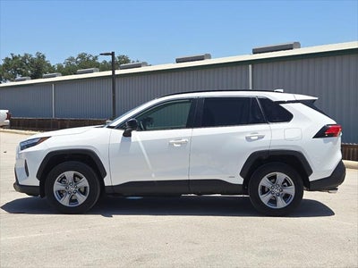 2025 Toyota RAV4 LE