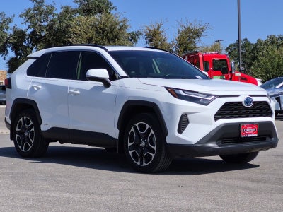 2022 Toyota RAV4 Hybrid XLE