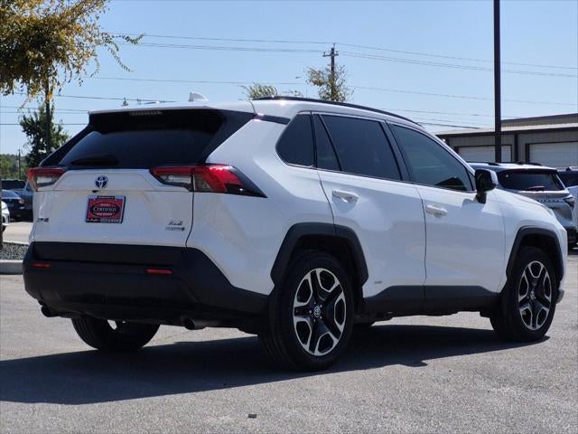 2022 Toyota RAV4 Hybrid XLE