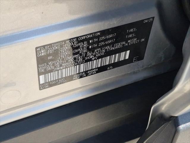 2025 Toyota RAV4 XLE