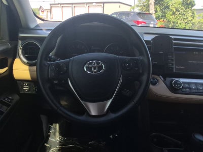 2017 Toyota RAV4 XLE