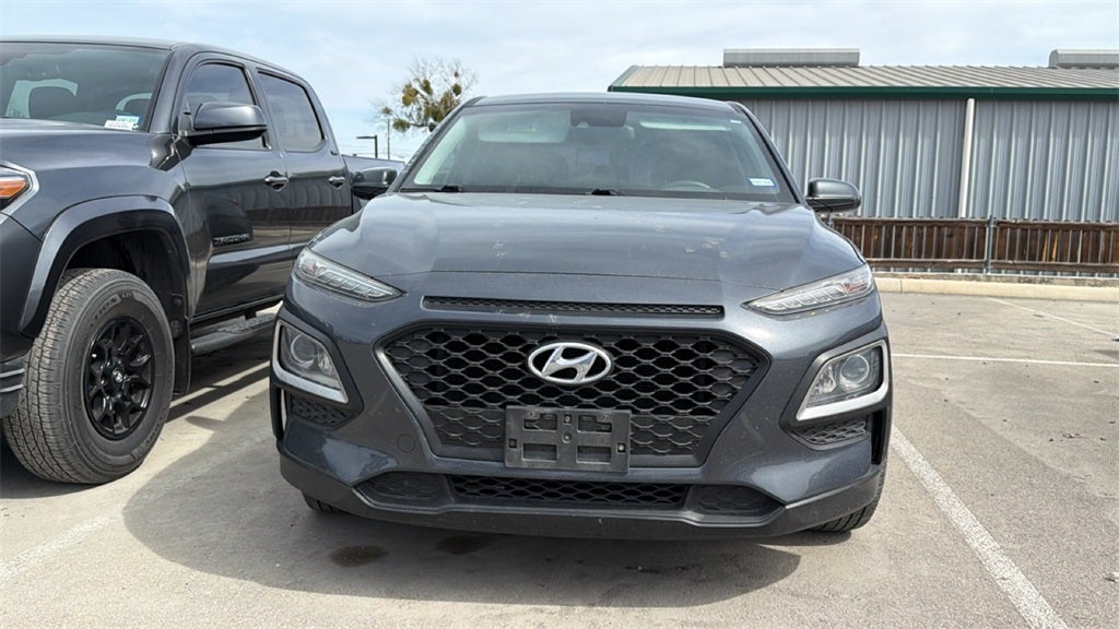 Used 2019 Hyundai Kona SE with VIN KM8K1CAA7KU253838 for sale in Boerne, TX