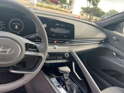 2024 Hyundai Elantra SEL