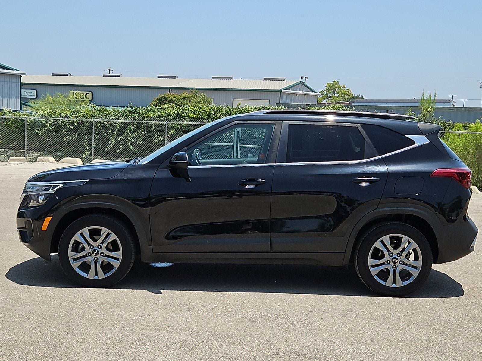 Used 2021 Kia Seltos S with VIN KNDEU2AA2M7110400 for sale in Boerne, TX