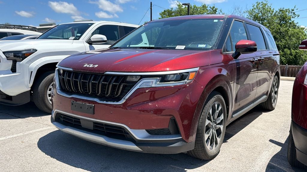 2024 Kia Carnival EX