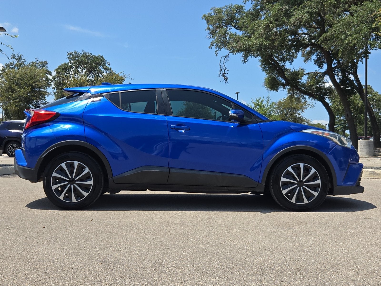 2019 Toyota C-HR LE