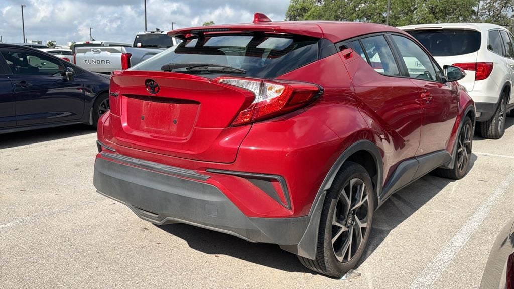 2022 Toyota C-HR XLE