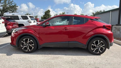 2022 Toyota C-HR XLE