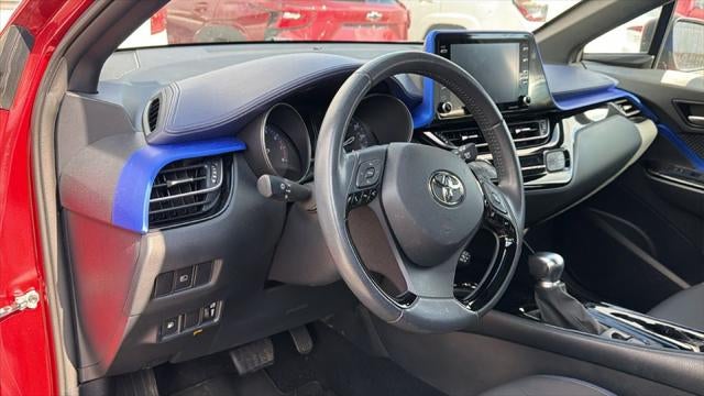 2022 Toyota C-HR XLE