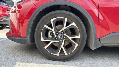 2022 Toyota C-HR XLE