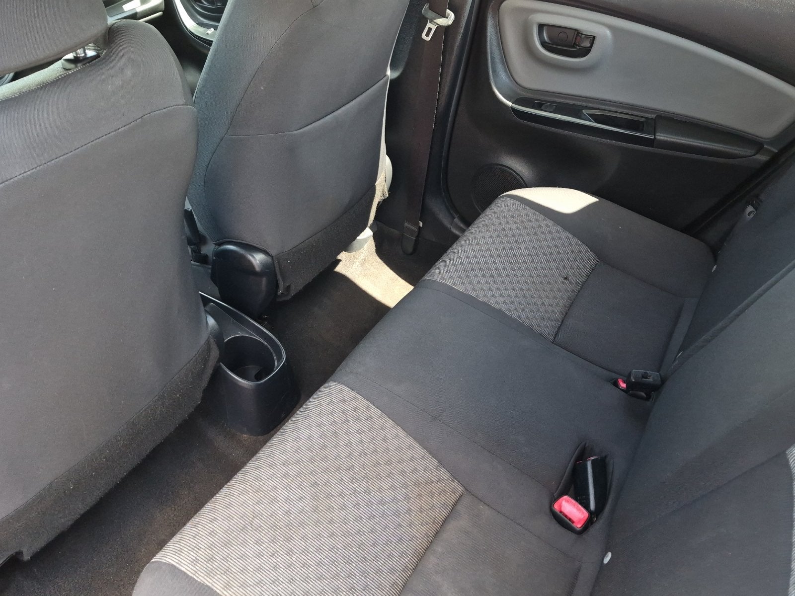 2015 Toyota Yaris L