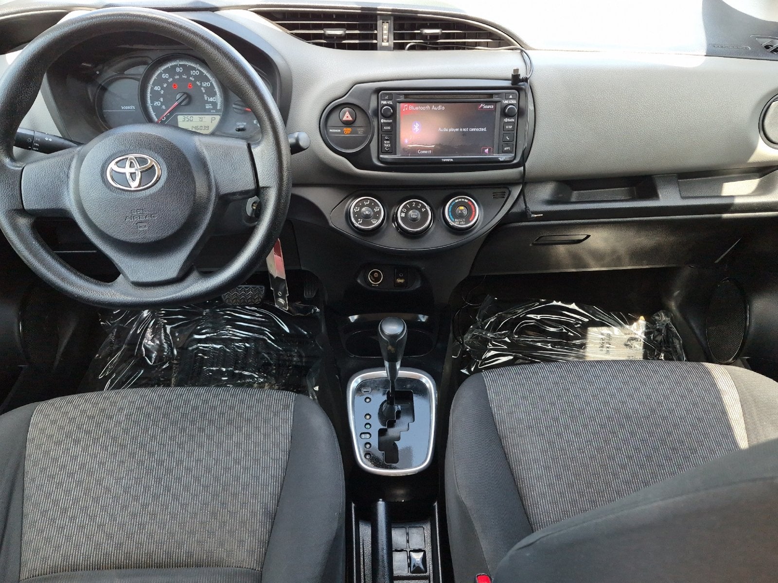 2015 Toyota Yaris L