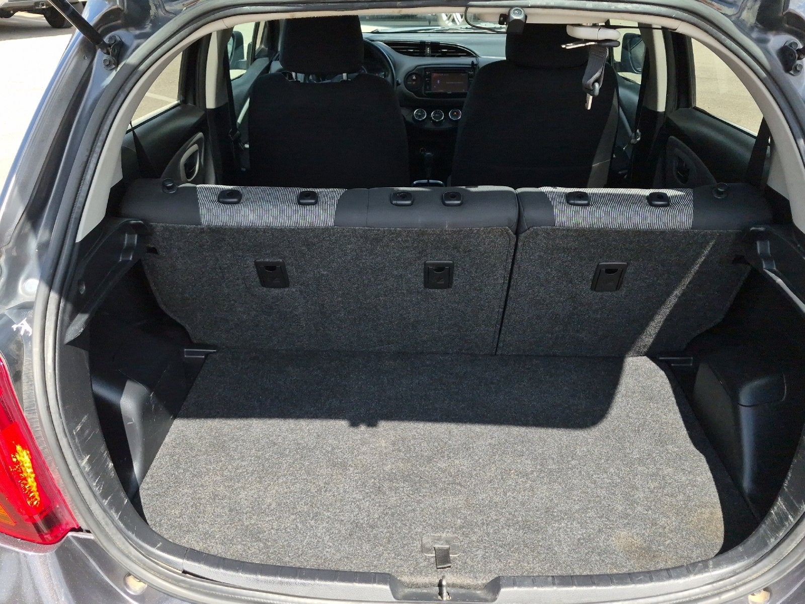 2015 Toyota Yaris L