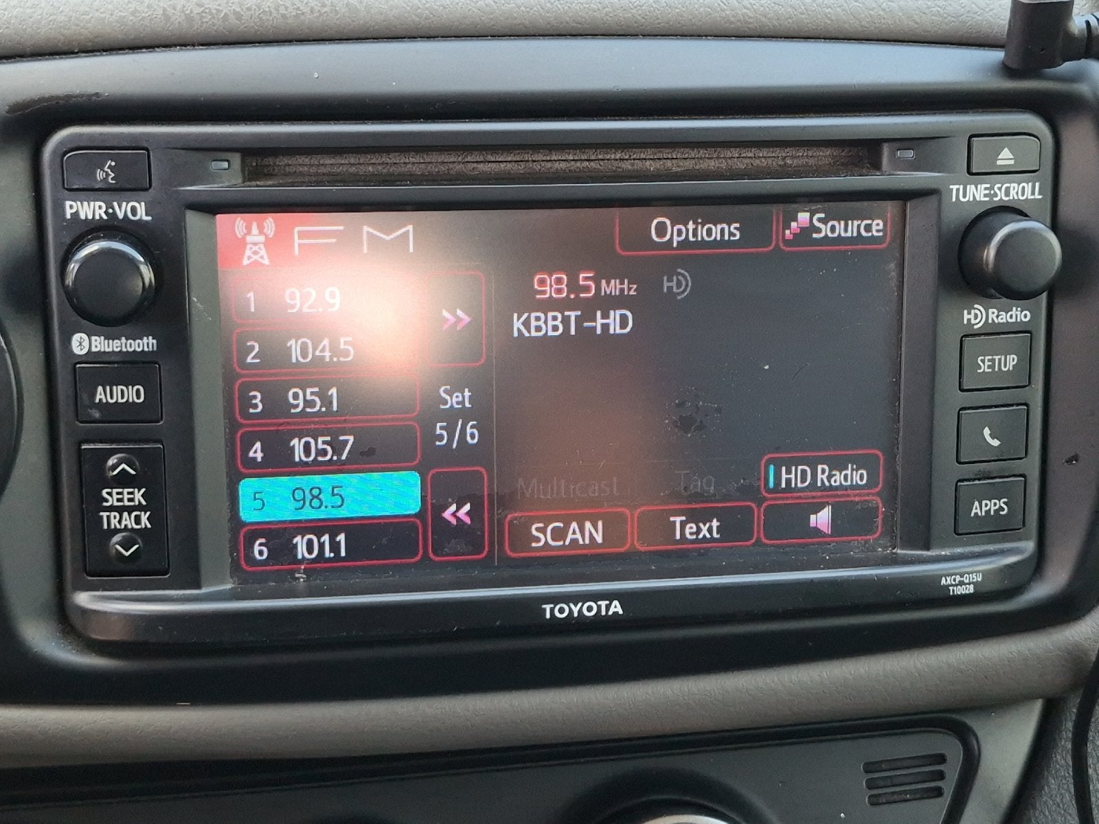 2015 Toyota Yaris L