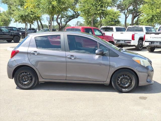 2015 Toyota Yaris L