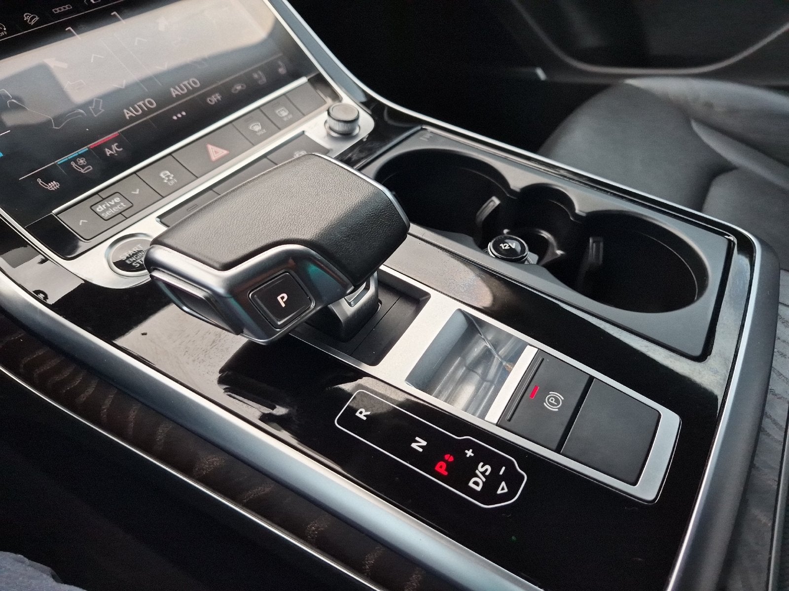 2022 Audi Q8 55 Premium Plus quattro